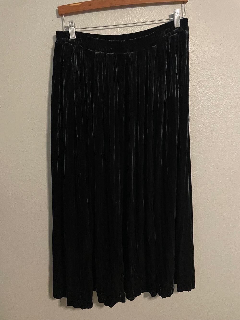 Vintage Stephanie Thomas Maxi Skirt Womens 12 Black Velvet Pleated Witchy 90s
